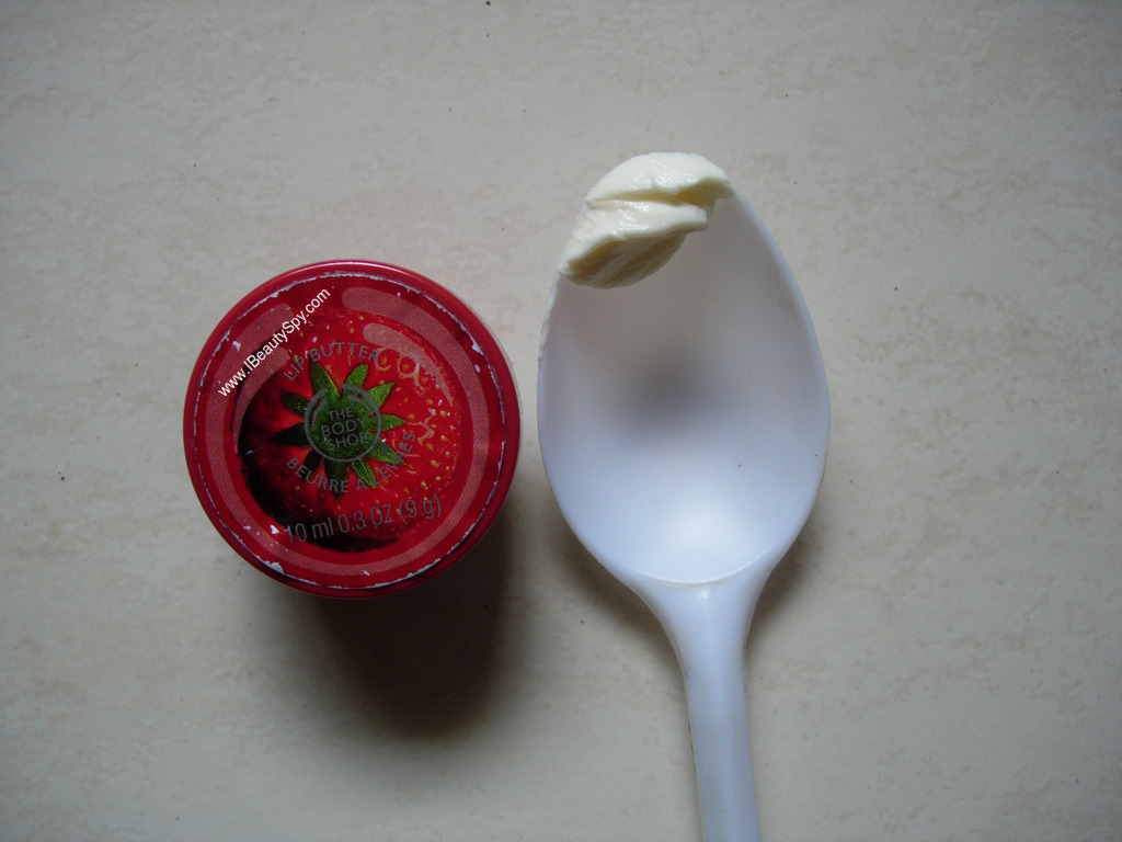 the_body_shop_strawberry_lip_butter_swatch